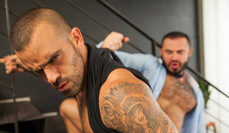 German Strongman Jessy Ares And American Beefy Damien Crosse Sucking