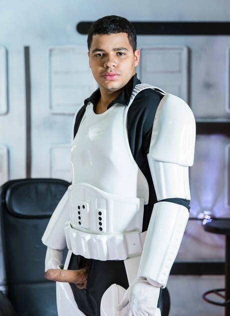 Hot Colby Keller, Jay Roberts and Kaden Alexander in interracial groupsex