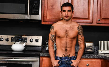 American husky guy Tobias and russian beefcake Vadim Black sucking and fucking each other in the kitchen