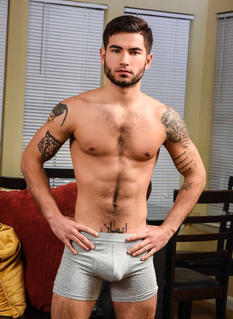 American muscular Brad Banks and russian hunky guy Vadim Black sucking and screwing each other