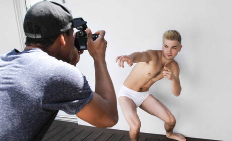 I ragazzi americani più sexy, il super stallone Johnny Rapid e lo stallone Tobias si sono scopati a vicenda