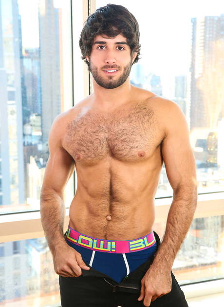 Latin superstud Diego Sans and stud Erik Andrews fuck ass after sucking in kitchen