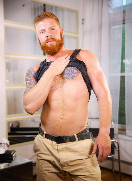 Der amerikanische Muskelprotz Bennett Anthony und der Hengst Luke Harding haben sich gegenseitig geknallt