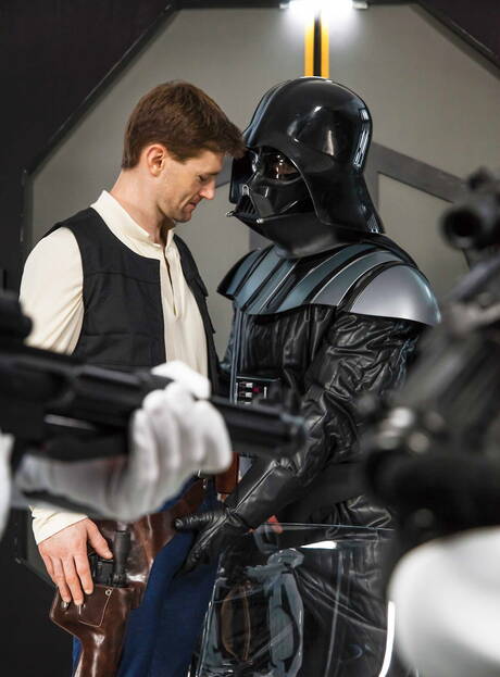 American otter Dennis West and tough guy Vader have a good sex