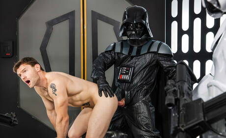 American otter Dennis West and tough guy Vader have a good sex