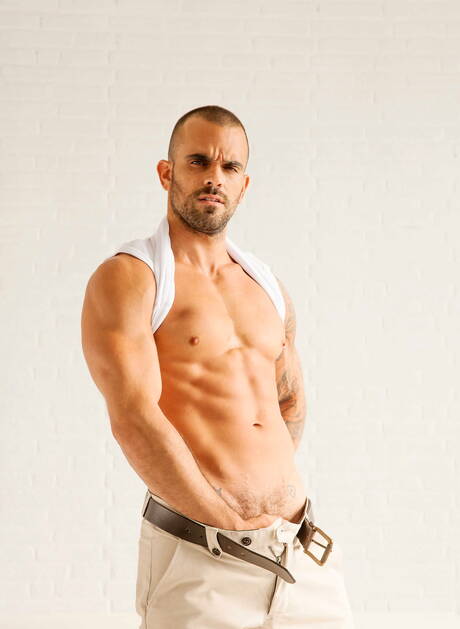 Famous americans, beefcake Damien Crosse and hunky guy Trenton Ducati fuck after dick sucking