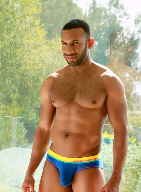 Nice american guys beefy Colt Rivers and bull Jay Landford fuck interracial ass after sucking cock outside