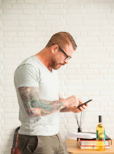 Spanish twink Josh Milk and american tough guy Rocco Steele fuck after dick sucking