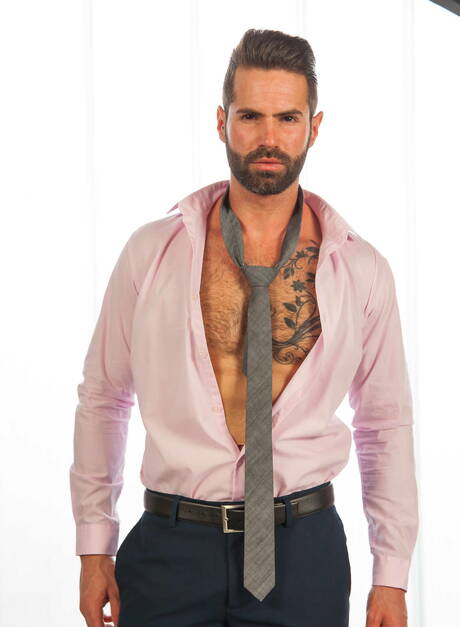 Spanish hairy bear Dani Robles and latin beefy Flex drilling an ass