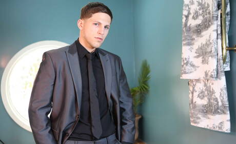 Famous americans, hunk Jacob Ladder and hunky guy Roman Todd in hard anal sex in bathroom