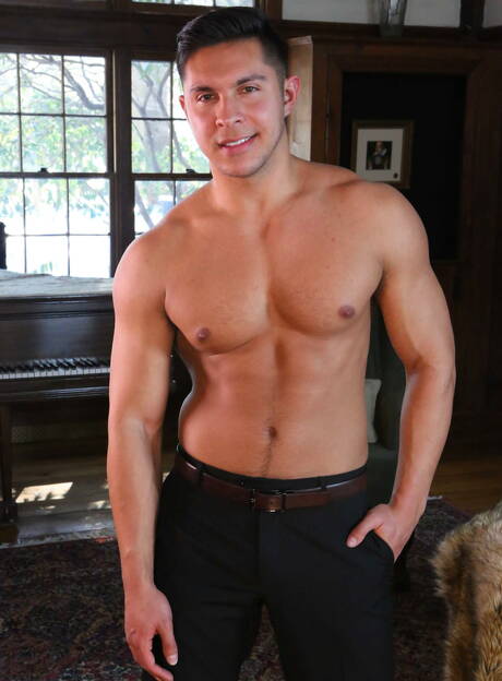 Brazilian strongman Rafael Alencar and latin muscular Seth Santoro have a hot couple scene