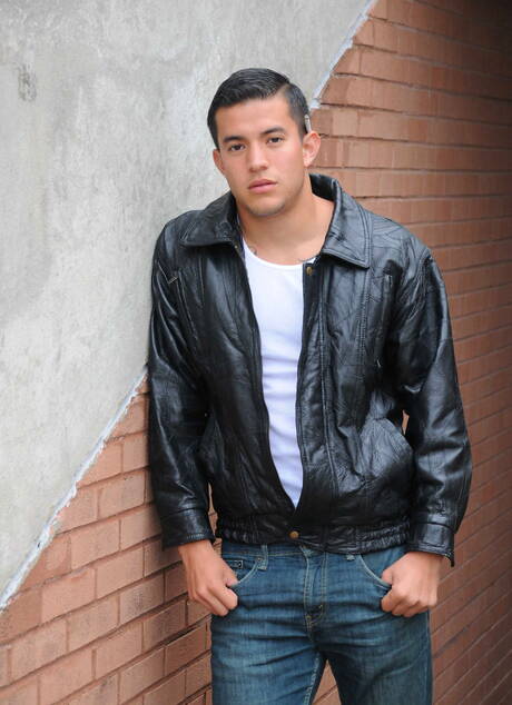 Pretty american boys superstud Joey Rico and beefy Johnny Rapid sucking and screwing each other in bathroom