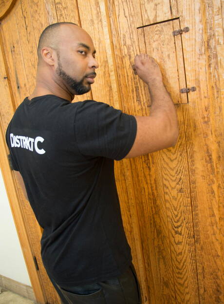 Hunky guy Dylan Hyde and ebony stud Ray Diesel fuck after  interracial blowjob