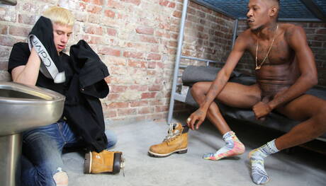 Ebony husky guy Deepdicc and husky guy Hans Wunderkint fuck ass after interracial sucking