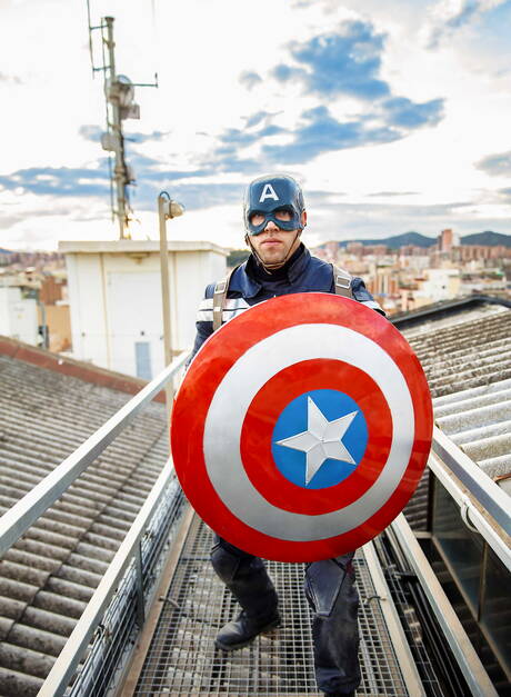 American stud Alex Mecum and  Black Panther in hot homosexual scene outdoor