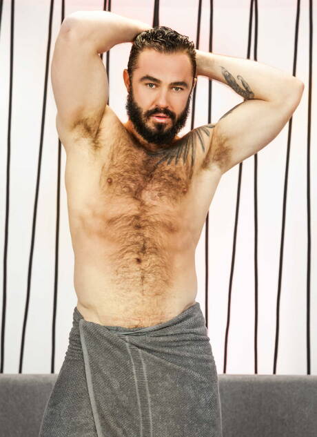 Spaanse hengst Allen King en Duitse knappe kerel Jessy Ares in hete kontneukactie