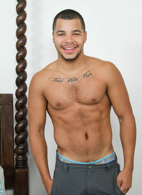 Two american boys husky guy Kaden Alexander and beefcake Will Braun in hot ass bang