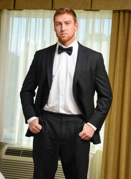 美國帥哥Connor Maguire和帥哥Roman Todd操弄屁股