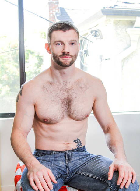 Hot american boys husky guy Connor Maguire and otter Dennis West fuck after dick sucking