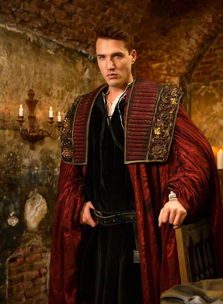 American otter Dennis West and french strongman Theo Ford in hot homosexual scene