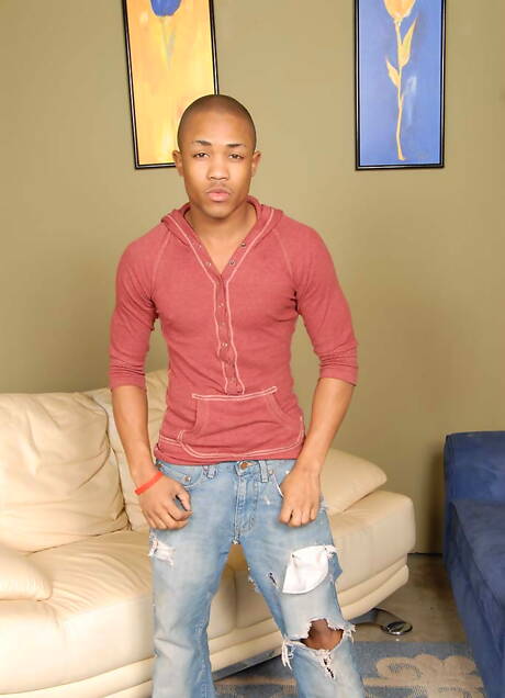 Superstud Draygen and black beefcake Mr. Saki in hard interracial anal sex