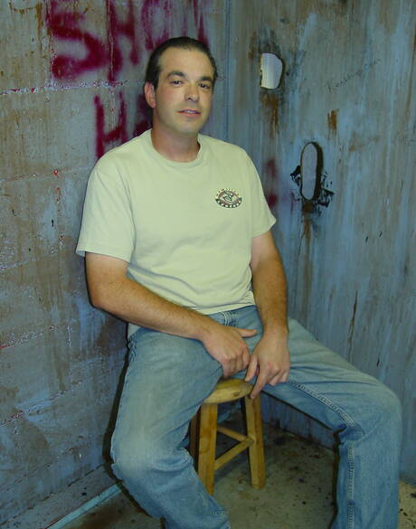 Ebony hunky guy Justyn Blayde and hunk Oral Johnson in dick sucking scene