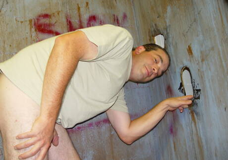 Ebony hunky guy Justyn Blayde and hunk Oral Johnson in dick sucking scene