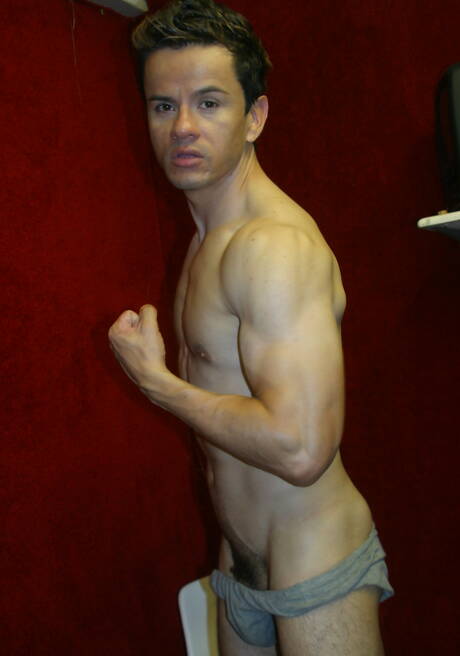 Beefy Jack London and ebony beefcake Tyrese have a good oral sex