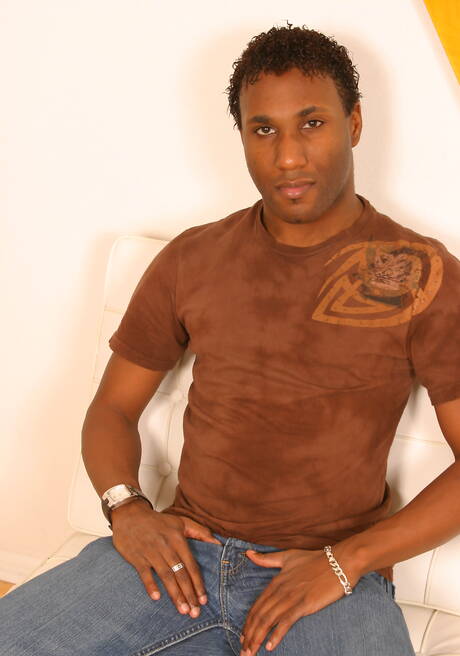 Gloryholes and Handjobs: Ebony husky guy Jd Daniels and hunk Joey have a good interracial oral sex