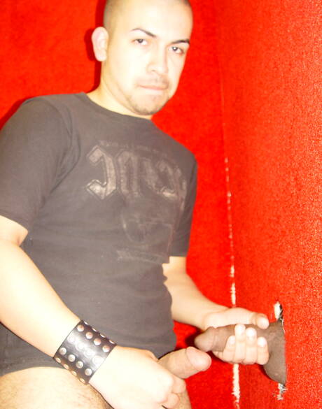 Husky guy David Madrid and ebony beefy Justyn Blayde fuck ass after interracial sucking