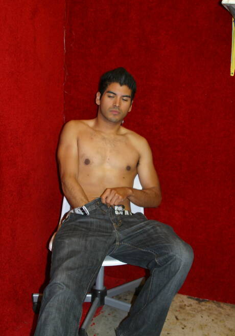 Latino muscular Chris Dano and beefcake Damien Young fuck ass after interracial sucking