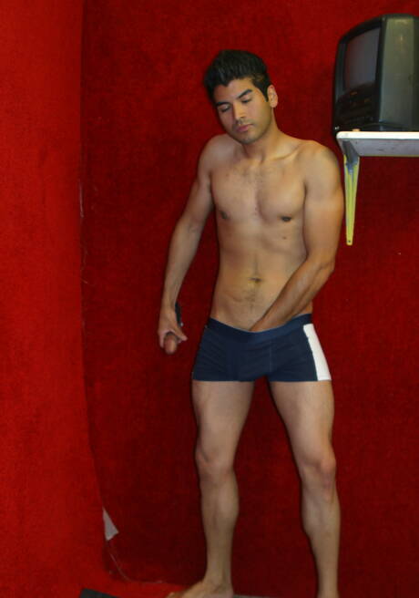 Latino muscular Chris Dano and beefcake Damien Young fuck ass after interracial sucking