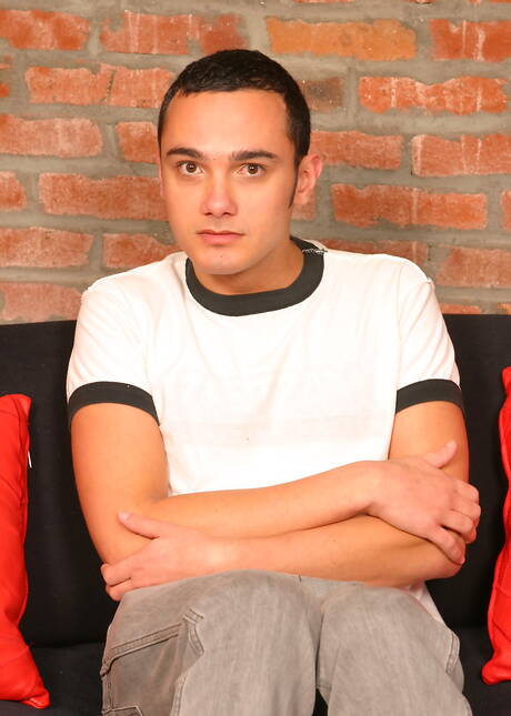 Elijah Essex, Jd Daniels und Kris Evans haben zu dritt interracialen Analsex