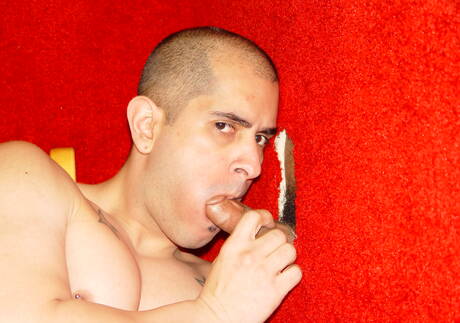 American well-built Kris Evans and muscular Toni Silvr have a good oral sex