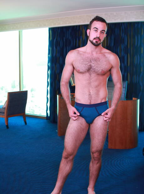 Dos chicos estadounidenses, Mason Lear y el corpulento Jason Maddox, tienen sexo anal duro.