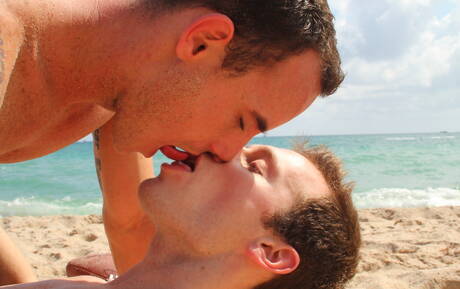 American muscular Kyle Quinn fuck ass after sucking dick on the beach