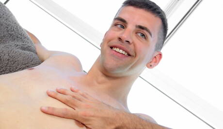 Amerykański twardziel Josh Stone rucha tyłek po ssaniu kutasa