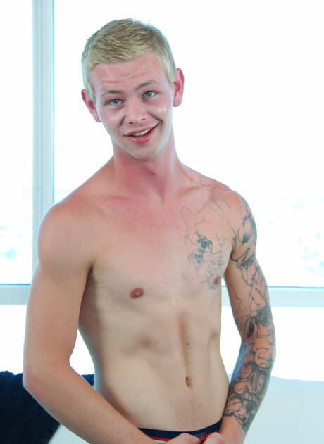 Husky guy Kenny fuck ass after sucking