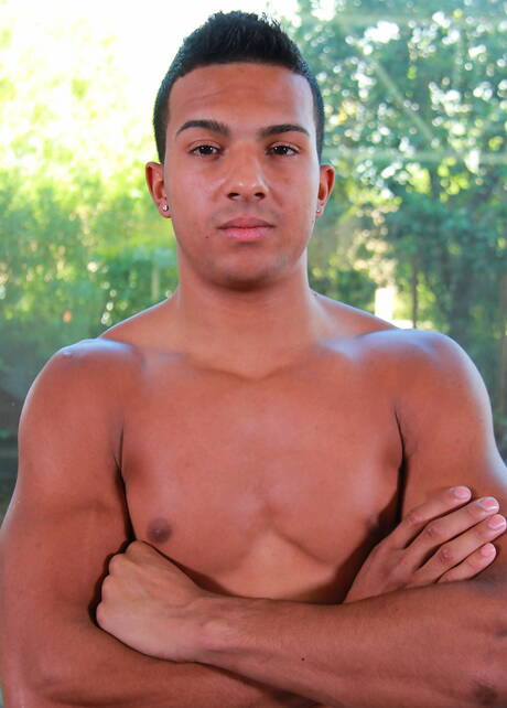 Stud Bjorn Manning and beefcake Devon Felix in hard anal sex