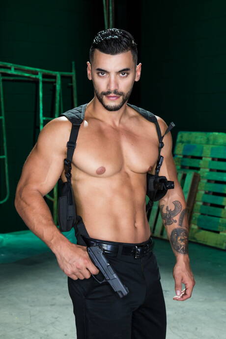 Hot House: Hunk military Austin, Skyy, Arad, and Tyler, big cock blowjob and wild gangbang