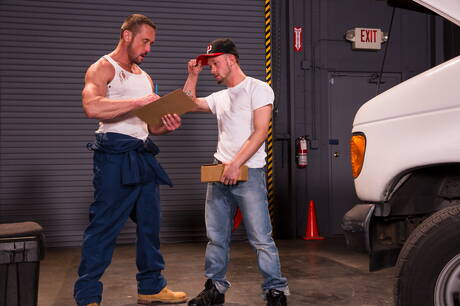 Micky Jr 和美國超級帥哥 Myles Landon 激情肛交