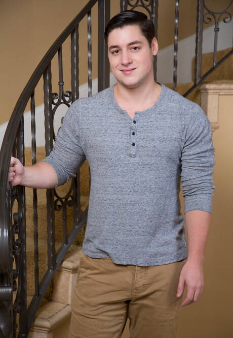 Die schamlosen Kumpels Dante Martin, Markie More und Clark Campbell haben einen heißen Dreier-Sex