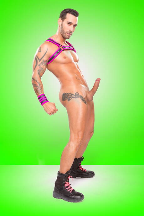 Hot House: Alexy Tyler and latin well-built Jimmy Durano banged each other