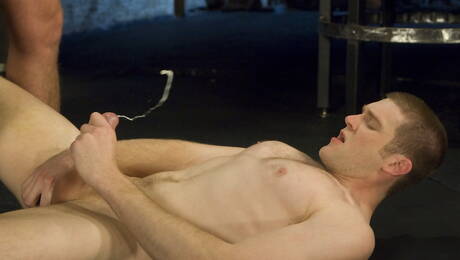 Hot House: American otter Colby Keller and superstud Scott Tanner have a hot sex with fisting