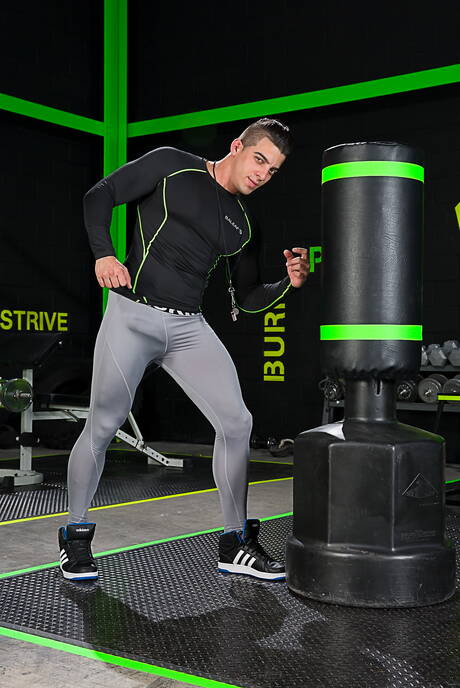 Shameless buddies Johnny V, Jacob Taylor and Sean Zevran in hot threesome ass bang