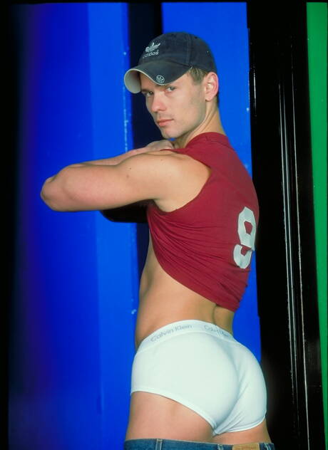 American beefcake Owen Hawk undressing and showing tight butt