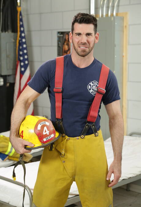 Hot american guys beefcake Billy Santoro and well-built Andy Banks shows a well-build body