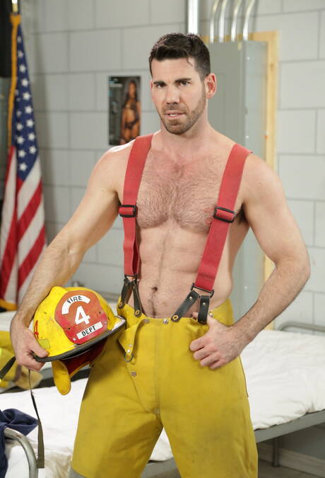 Hot american guys beefcake Billy Santoro and well-built Andy Banks shows a well-build body