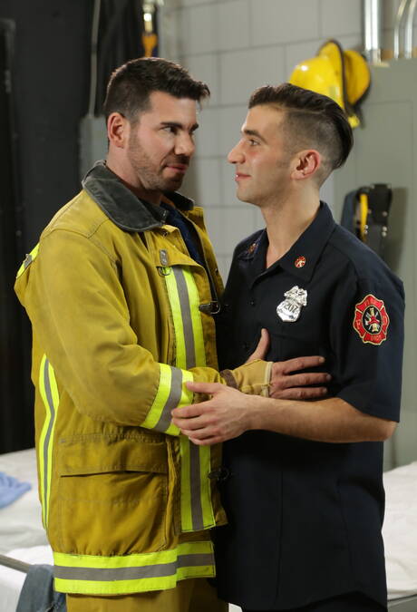 Hot american guys beefcake Billy Santoro and well-built Andy Banks shows a well-build body