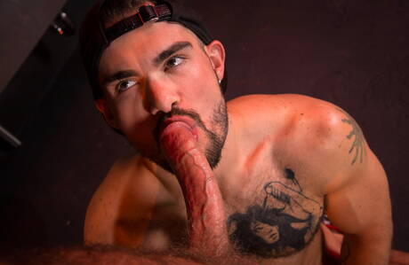 Der sinnliche Kumpel Aarin Asker und der sexy Typ Hyott Walker lieben sich